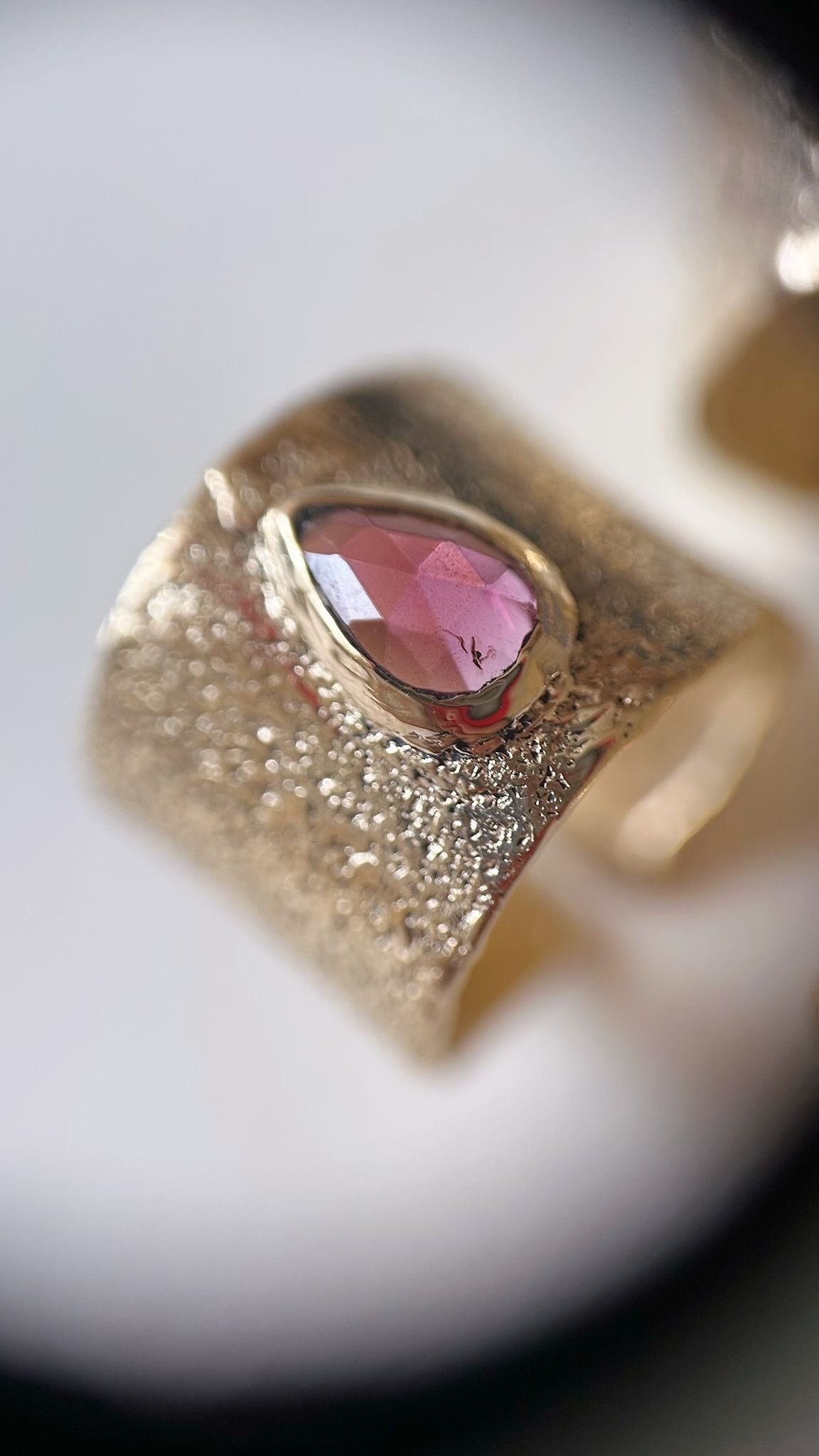 ANILLO CÍRCULO DE LA VIDA fino con turmalinas mixtas