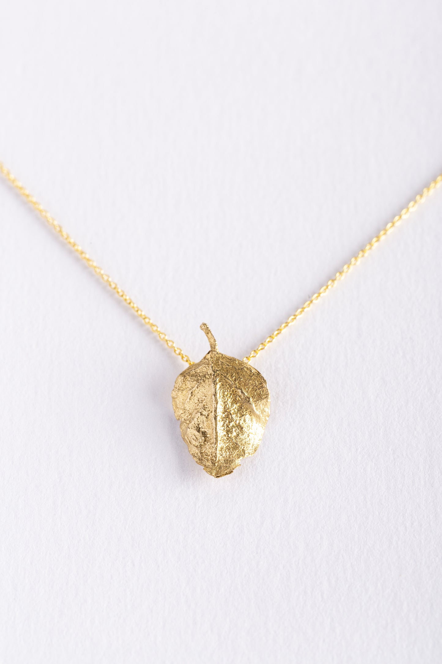 18kt gold-plated brass CAPER NECKLACE