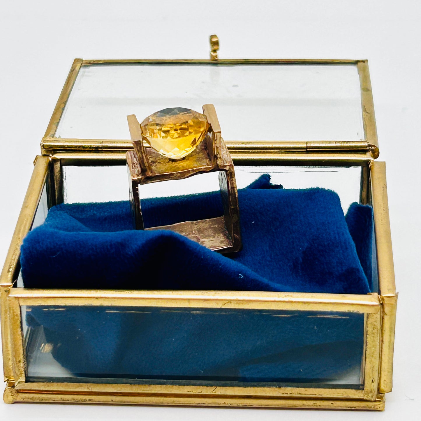 ANILLO CUADRADO GRANDE con cuarzo citrino amarillo