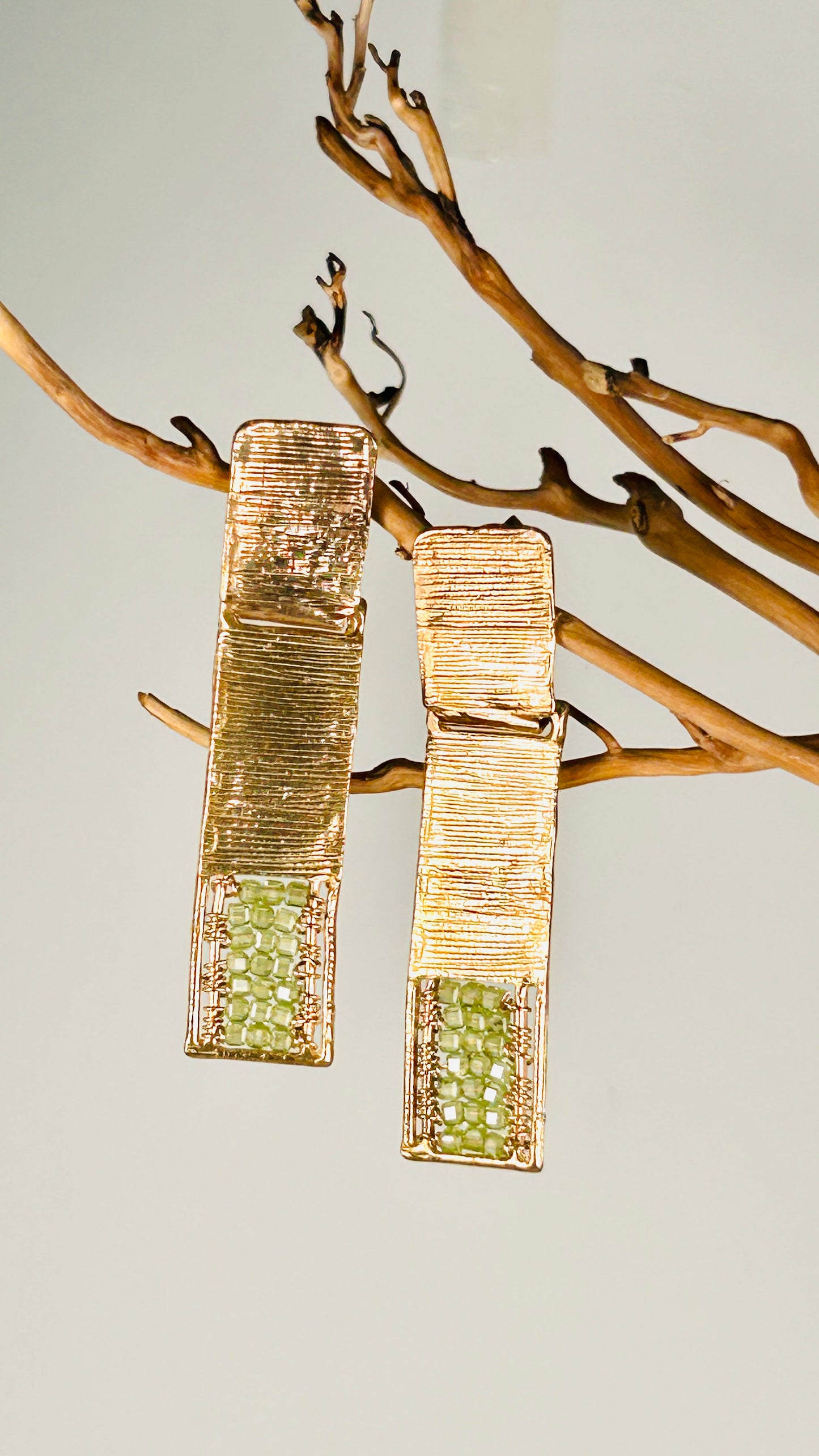 ORECCHINI KILIM NIGHT MEDIO IN BRONZO  E PERIDOTO