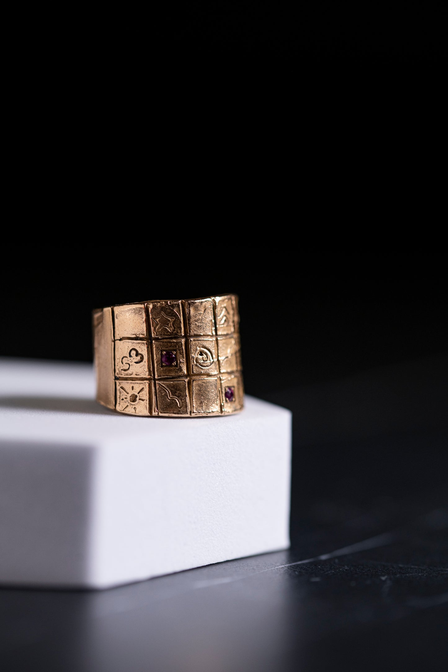 SYMBOL Ring