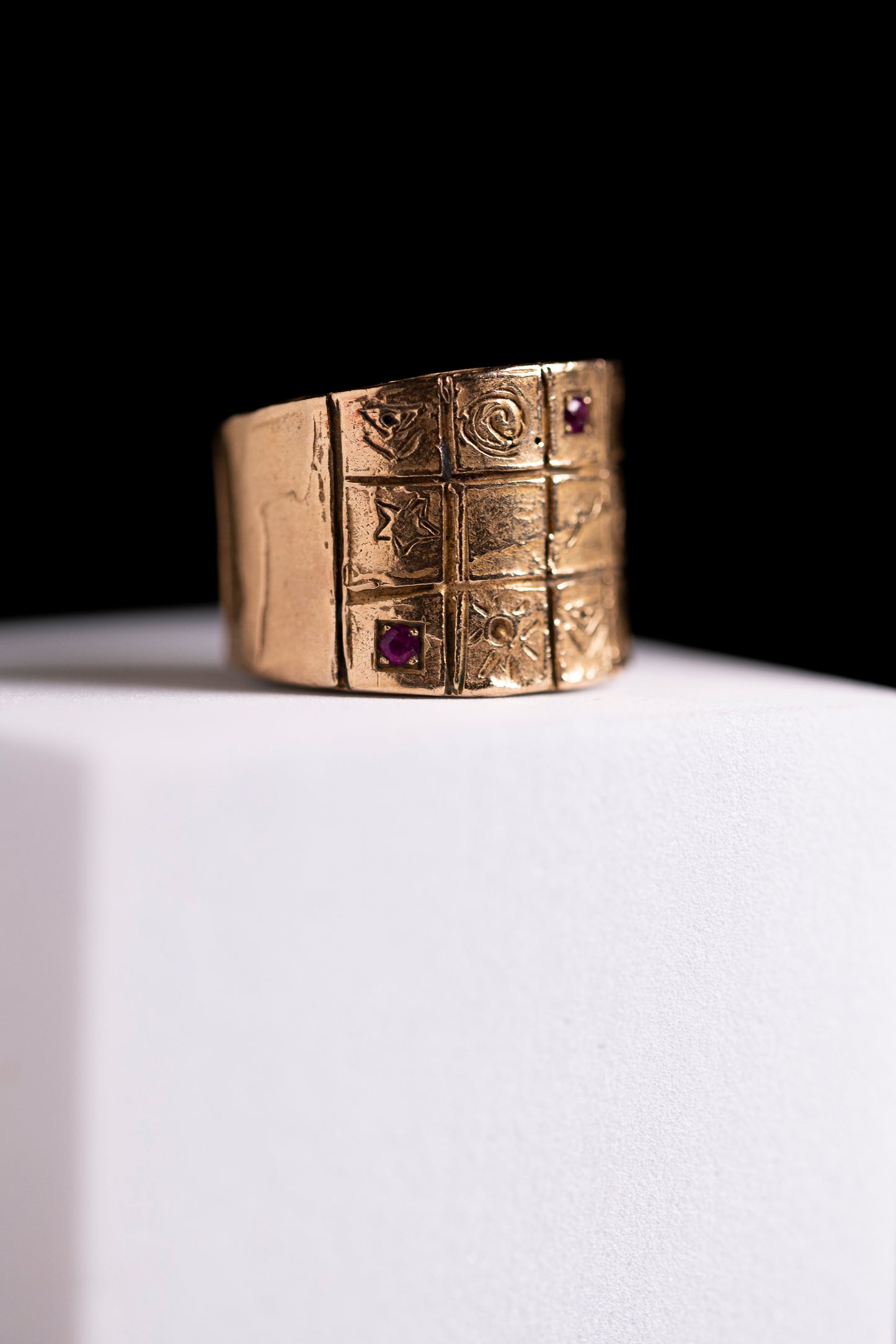 SYMBOL Ring