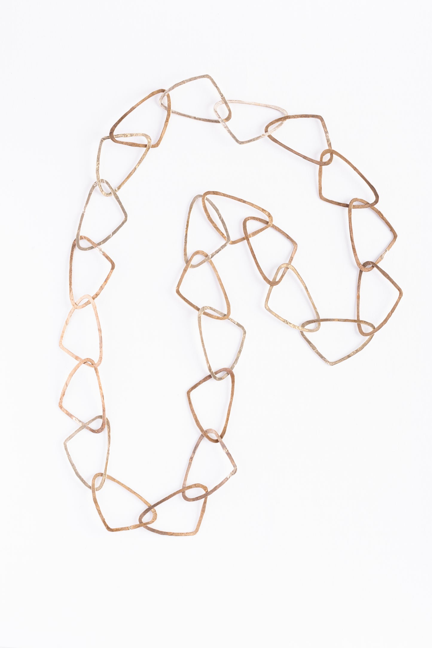 TRIANGLE NECKLACE