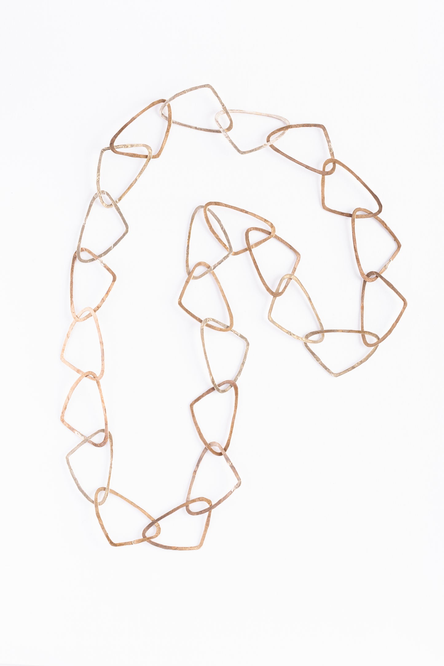 TRIANGLE NECKLACE